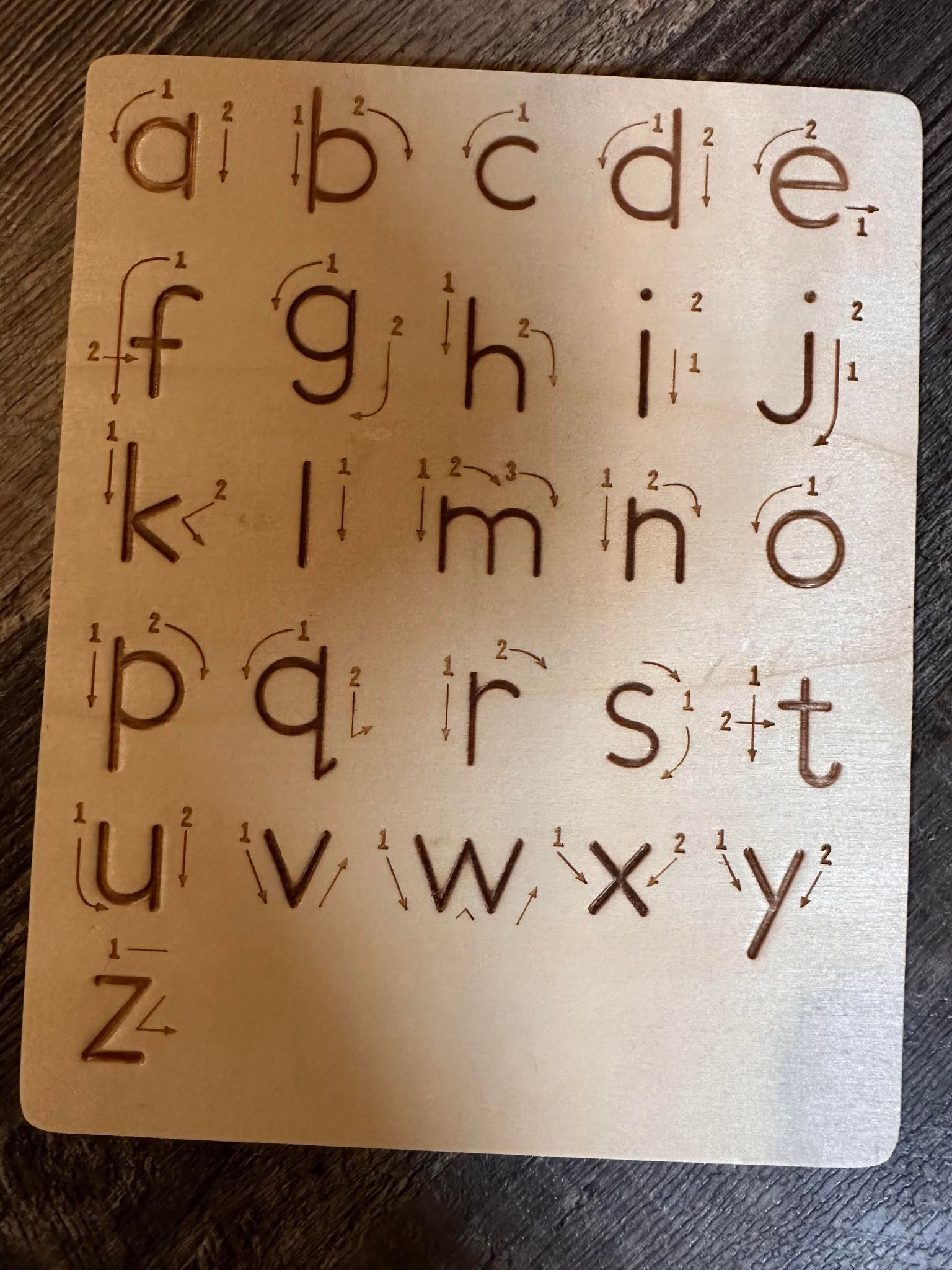 Tableau de traçage en bois avec lettres minuscules et majuscules,